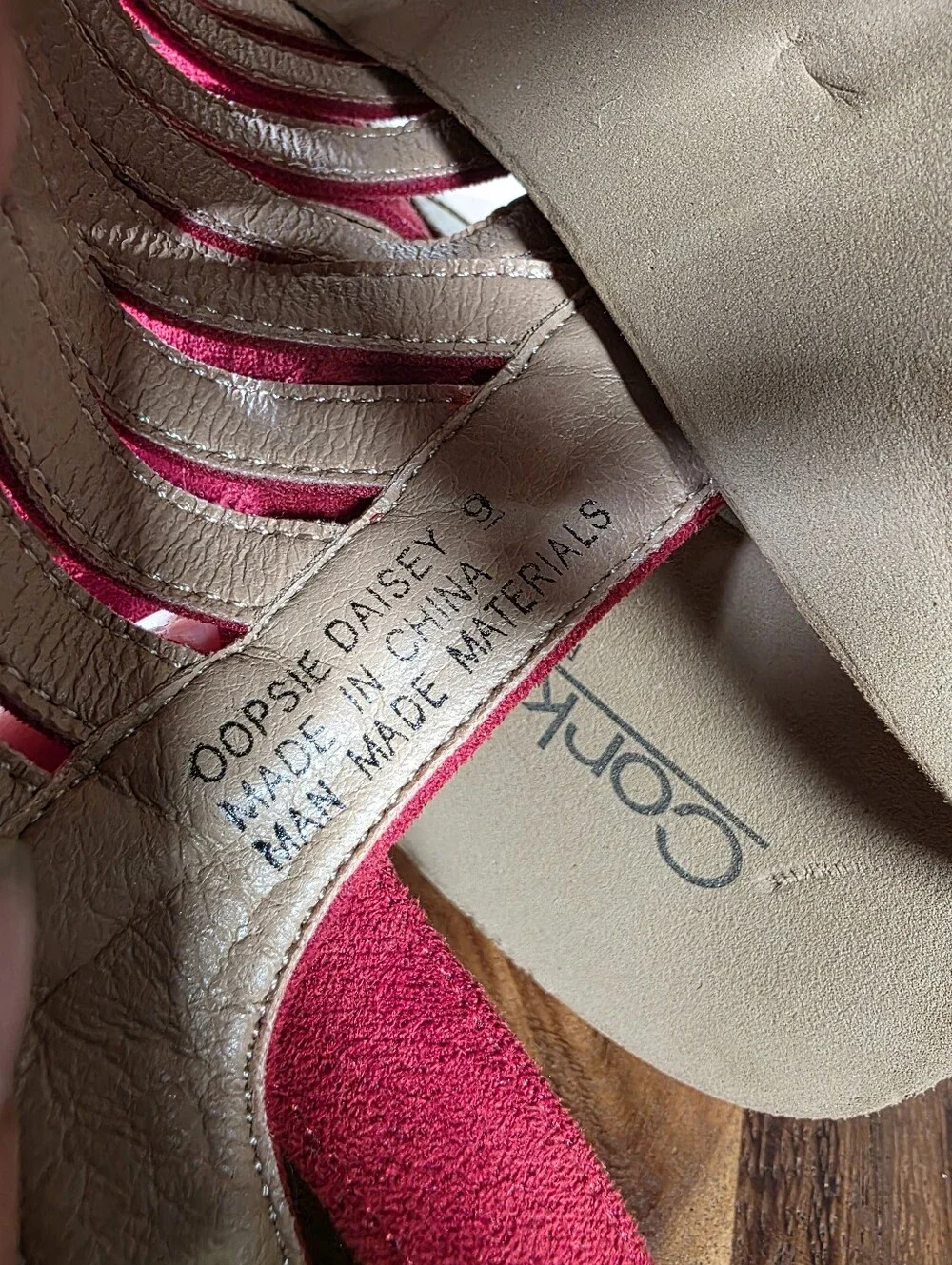 Corkys Oopsie Daisey Red Faux Suede Cork Wedge Sandals Size 9